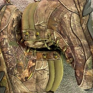 Magellan Camp Waterproof Boots